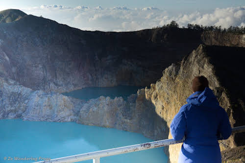 Hiking Kelimutu National Park at Sunrise // Enjoying the views of Kelimutu Lakes