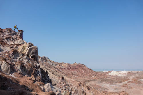 Hormuz Island Guide: Travel Tips & Things To See // View from the Silence Valley