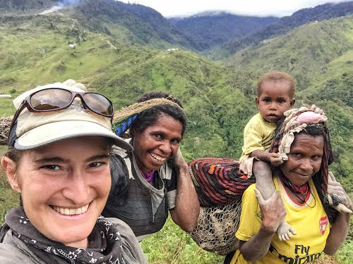 Indonesia. A Guide to Baliem Valley Trekking. Smiles, laughs and high welcome in the Baliem Valley