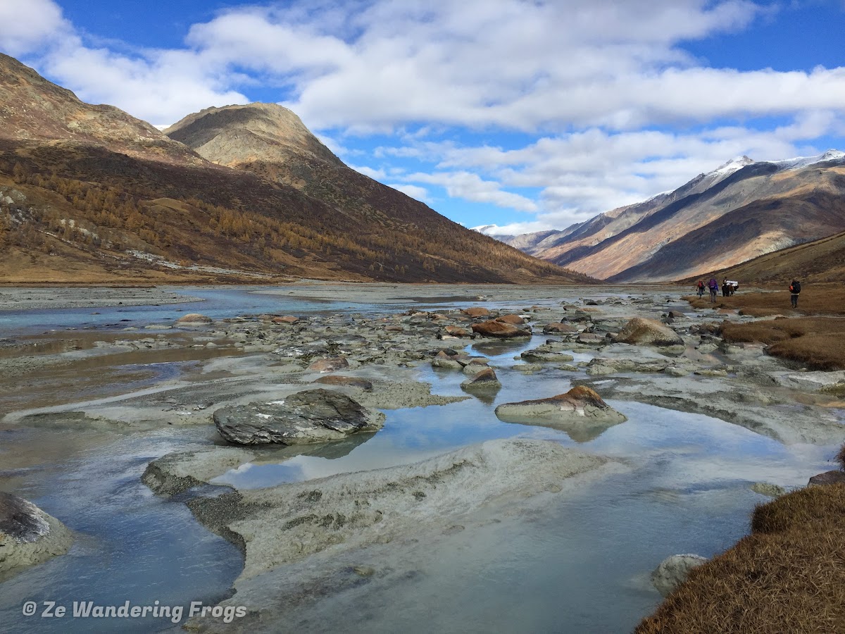 altai mountains hiking