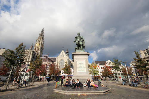 Travel Horror Stories When Travel Goes Wrong // Antwerp by Travelers Universe